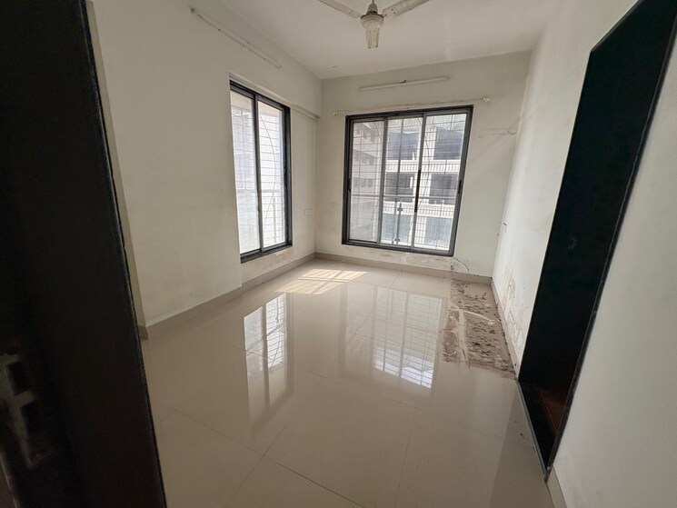 Room, prayag-heights 1 Bedroom 407 Sq.Ft. Apartment In Dindoshi Mumbai 9630448