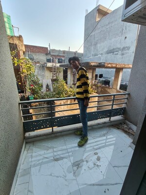 Staircase in 1 BHK Builder Floor at Saket – for Rent