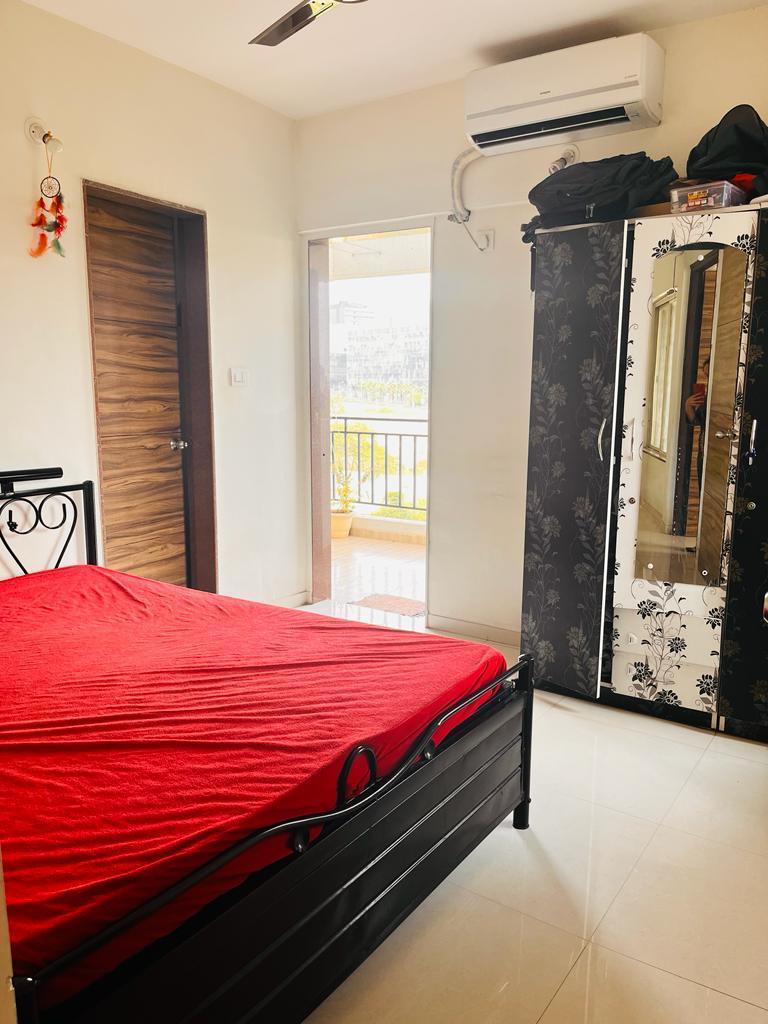 2 BHK Apartment For Rent in Saakaar Silvana Apartment