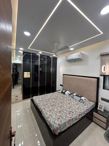 Bedroom in 2 BHK Apartment at Janakpuri – for Rent