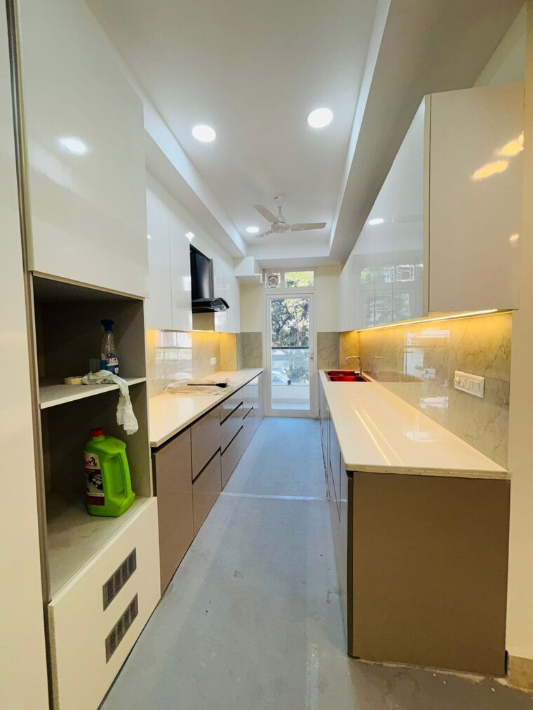 Kitchen, bptp-green-oaks 3 Bedroom 180 Sq.Yd. Builder Floor In Sector 70a Gurgaon 9630328