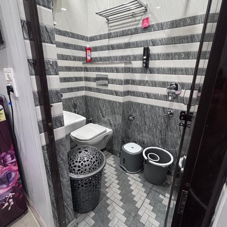 undefined, lajpat nagar 2 Bedroom 900 Sq.Ft. Independent House In Lajpat Nagar Delhi 9630355