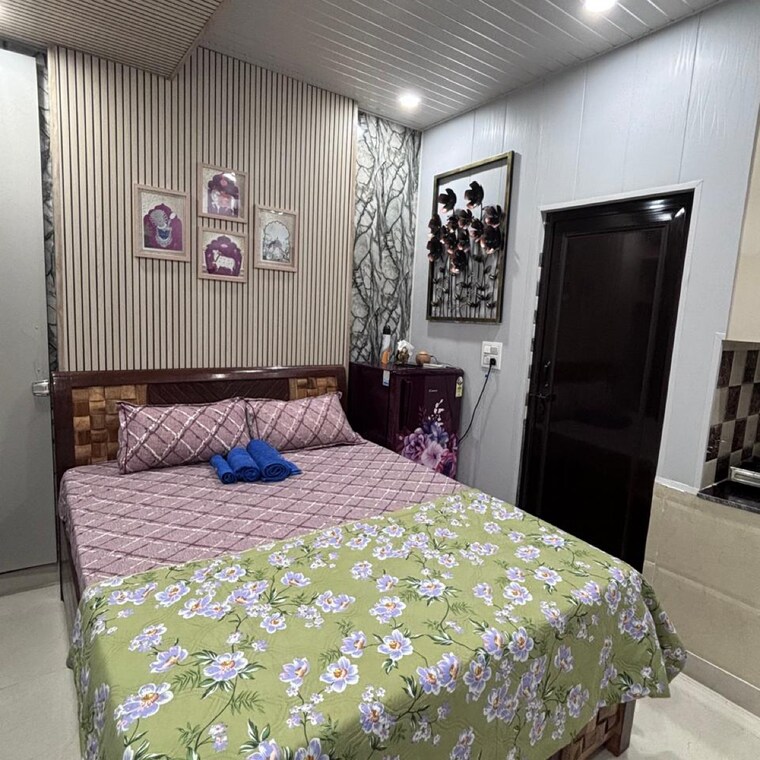 Bedroom, lajpat nagar 2 Bedroom 900 Sq.Ft. Independent House In Lajpat Nagar Delhi 9630355
