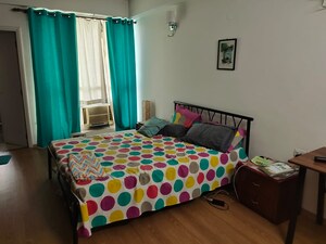 Bedroom in 4 BHK Apartment at DLF The Summit, Dlf Phase V – for Rent