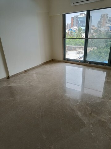 Room in 2 BHK Apartment at Ekta Trinity, Santacruz West – for Sale