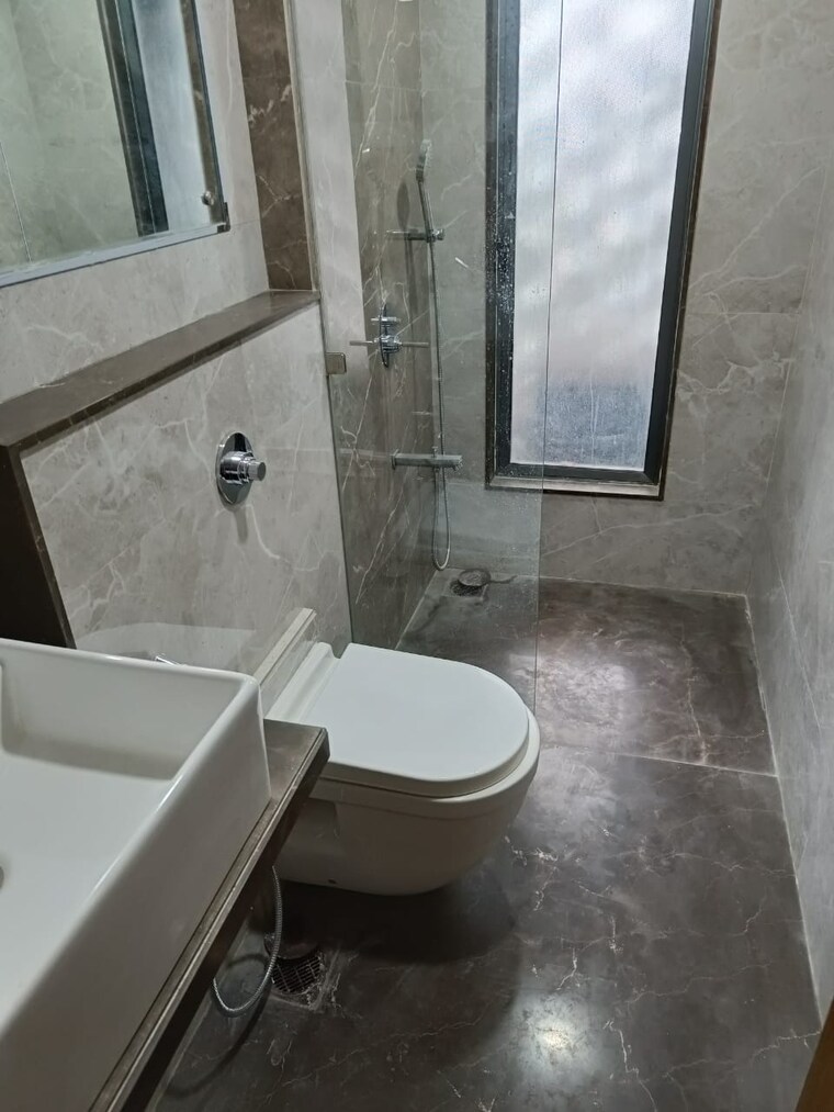 Bathroom, ekta-trinity 2 Bedroom 907 Sq.Ft. Apartment In Santacruz West Mumbai 9630362