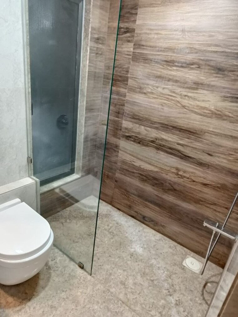 Bathroom, ekta-trinity 2 Bedroom 907 Sq.Ft. Apartment In Santacruz West Mumbai 9630362