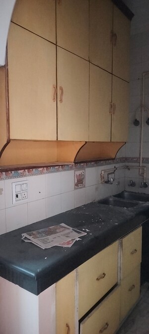 Kitchen in 3 BHK Apartment at Janakpuri – for Rent