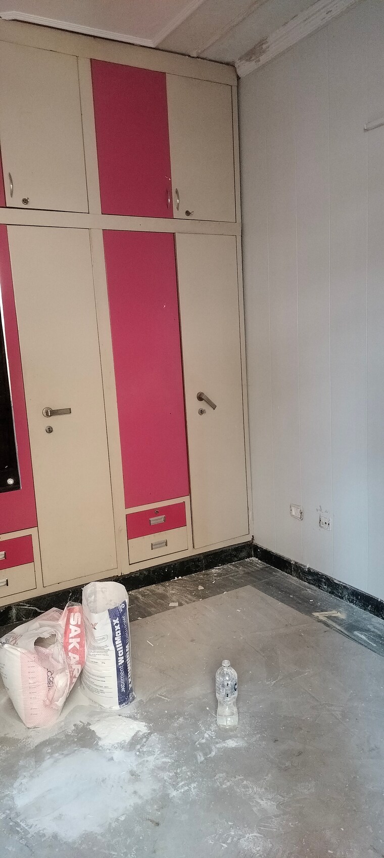 undefined, janakpuri 3 Bedroom 150 Sq.Yd. Apartment In Janakpuri Delhi 9630427