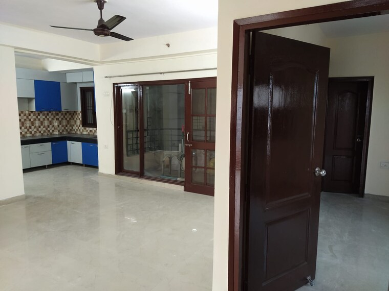 Room, rps-savana 3 Bedroom 1600 Sq.Ft. Apartment In Sector 88 Faridabad 9630418