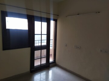 Room in 3 BHK Apartment at RPS Savana, Sector 88 – for Rent