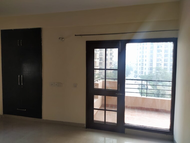 Room, rps-savana 3 Bedroom 1600 Sq.Ft. Apartment In Sector 88 Faridabad 9630418