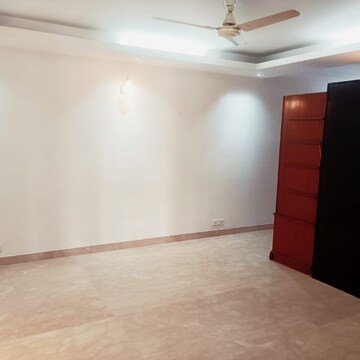 Room in 3 BHK Independent House at Jangpura – for Rent
