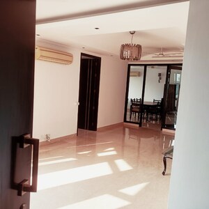 Room in 3 BHK Independent House at Jangpura – for Rent