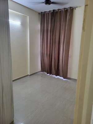 Room in 2 BHK Apartment at Signature Global The Millennia, Sector 37d – for Sale