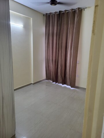 Room in 2 BHK Apartment at Signature Global The Millennia, Sector 37d – for Sale