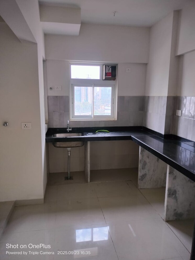 Kitchen, vardhman-building 2 Bedroom 850 Sq.Ft. Apartment In Parel Mumbai 9630471