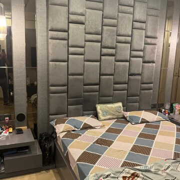 Room in 3 BHK Independent House at Jangpura – for Rent