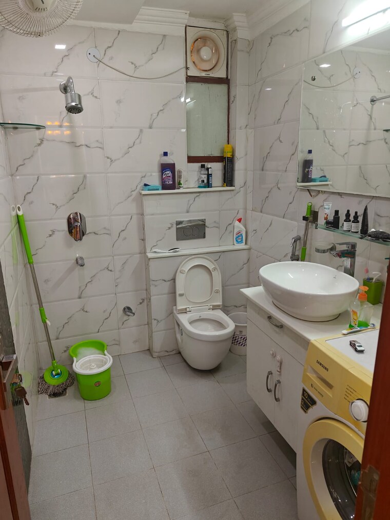 Attached Bathroom, dwarka 3 Bedroom 1550 Sq.Ft. Apartment In Dwarka Delhi 9630483
