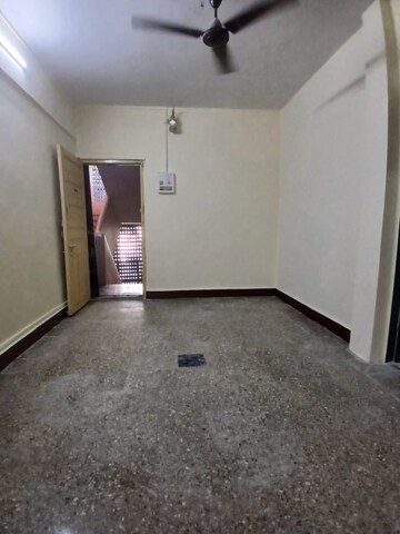 2 BHK Apartment For Rent in Dudhsagar Apartment, Goregaon East