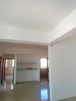 Room in 3 BHK Apartment at Chandkheda – for Rent