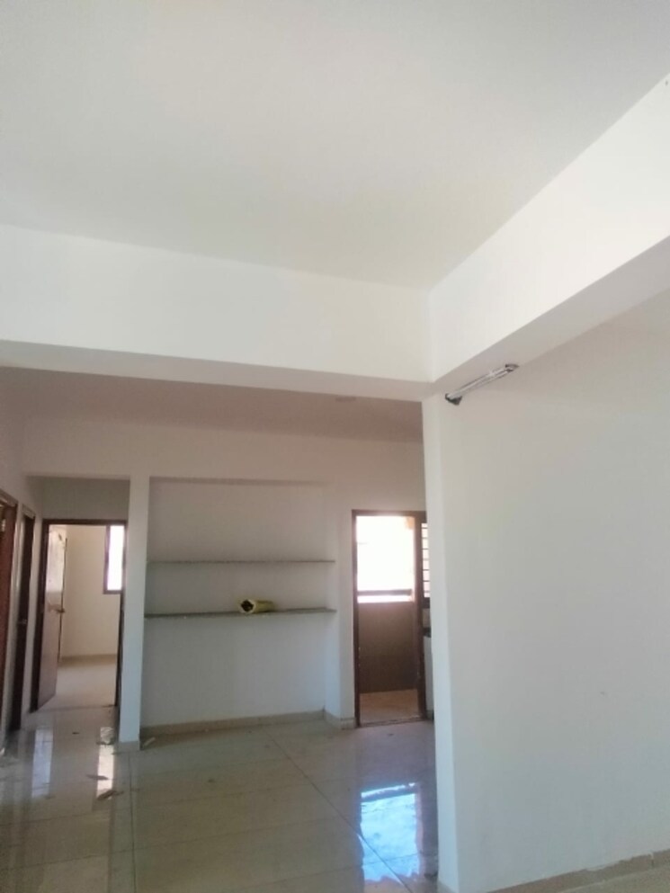 Room, chandkheda 3 Bedroom 1400 Sq.Ft. Apartment In Chandkheda Ahmedabad 9630503