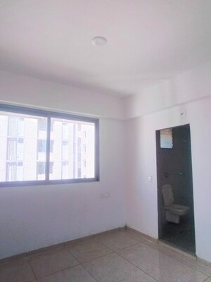 Room in 3 BHK Apartment at Chandkheda – for Rent