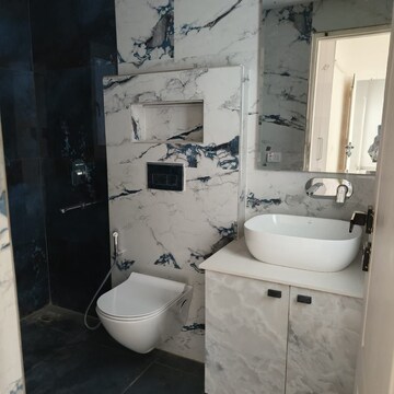 Bathroom in 3 BHK Apartment at Central Park Flower Valley Aqua Front Towers, Sohna Sector 33 – for Rent