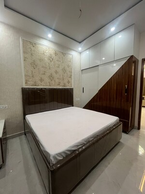 Room in 1 BHK Apartment at Mittals Rishi Apartments Chandigarh, Ambala Highway – for Rent