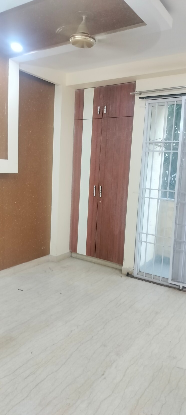 Room, janakpuri 2 Bedroom 900 Sq.Ft. Builder Floor In Janakpuri Delhi 9630589