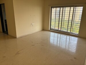 Room in 2 BHK Apartment at Kalpataru Hills, Manpada – for Sale