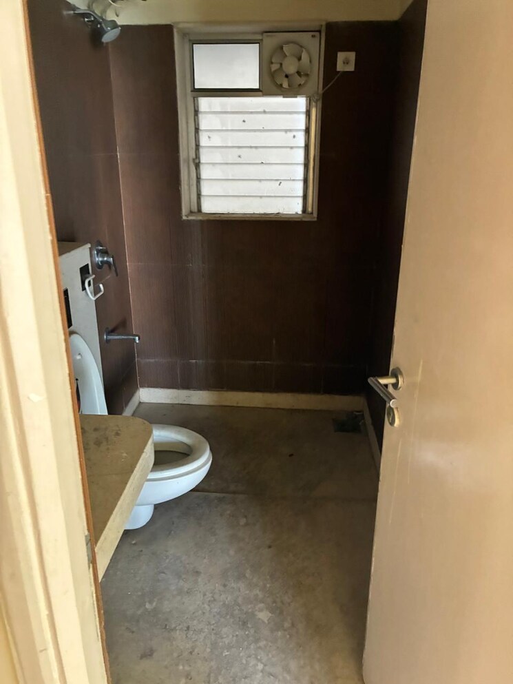 Bathroom, kalpataru-hills 2 Bedroom 960 Sq.Ft. Apartment In Manpada Thane 9630657