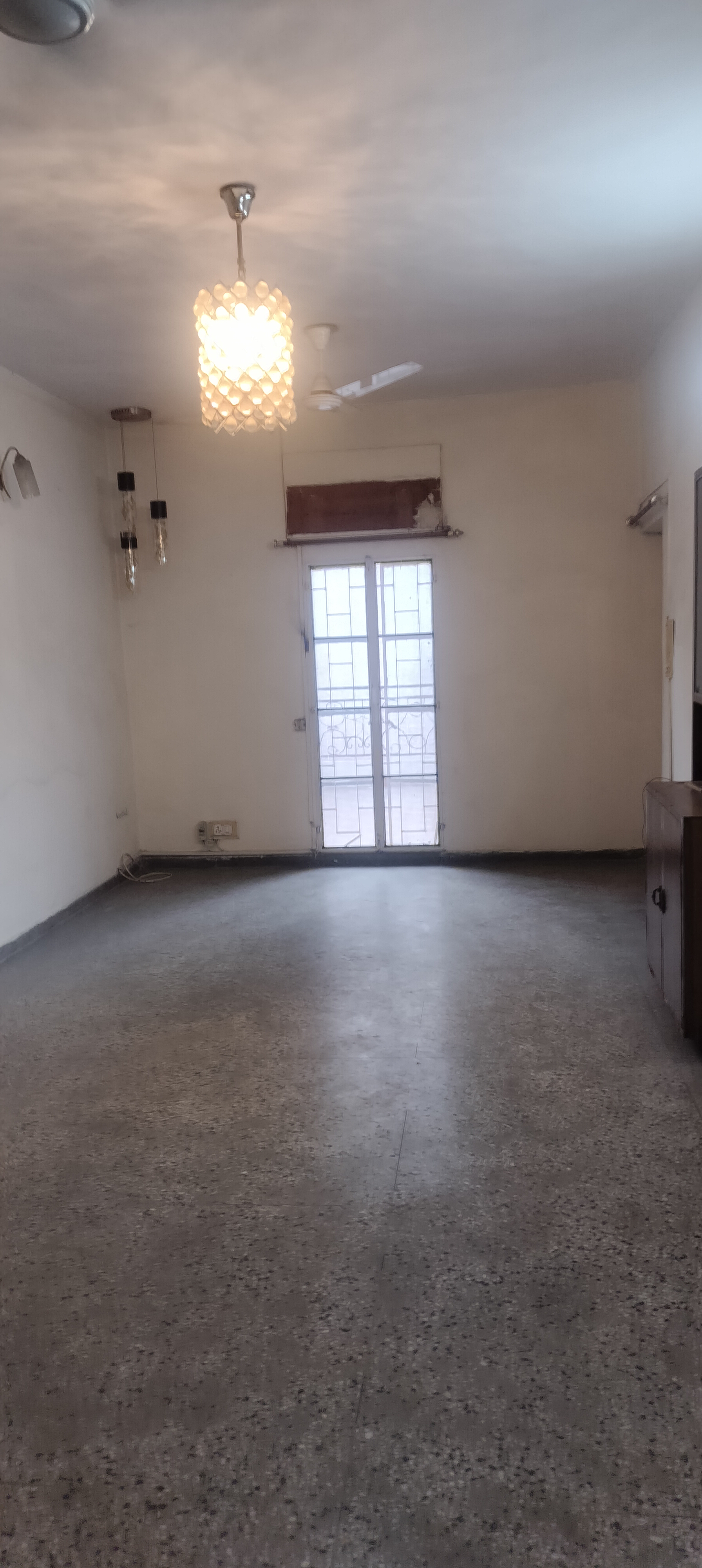 2 BHK Apartment For Rent in Janakpuri