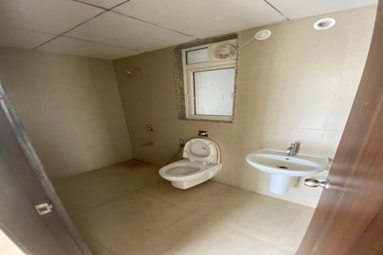 Bathroom, runwal-forests 2 Bedroom 661 Sq.Ft. Apartment In Kanjurmarg West Mumbai 9630601