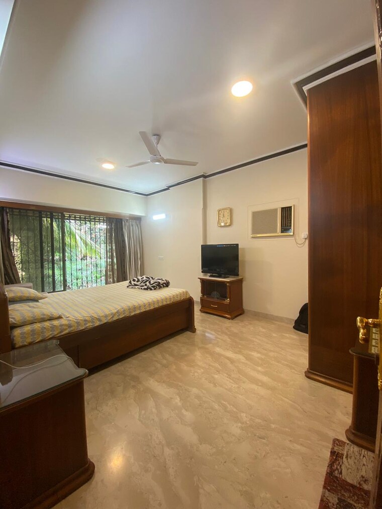 Bedroom, shantanu-apartment 3 Bedroom 1800 Sq.Ft. Apartment In Bandra West Mumbai 9630779
