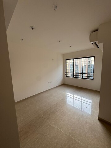 2 BHK Apartment For Rent in Suchidham Complex, Goregaon East