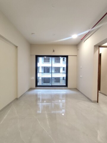 Room in 2 BHK Apartment at Suchidham Complex, Goregaon East – for Rent