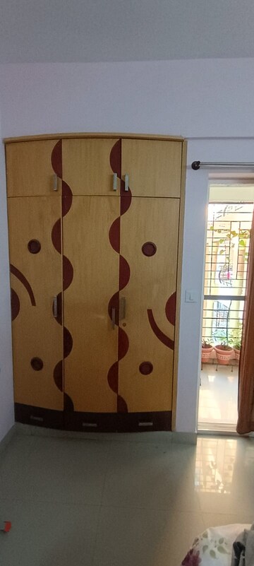 Furnished Amenities in 3 BHK Apartment at Windsor Four Seasons Phase I, Bannerghatta Road – for Rent