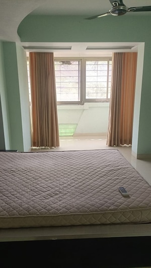 Bedroom in 4 BHK Apartment at Sector 5 Kharghar – for Rent