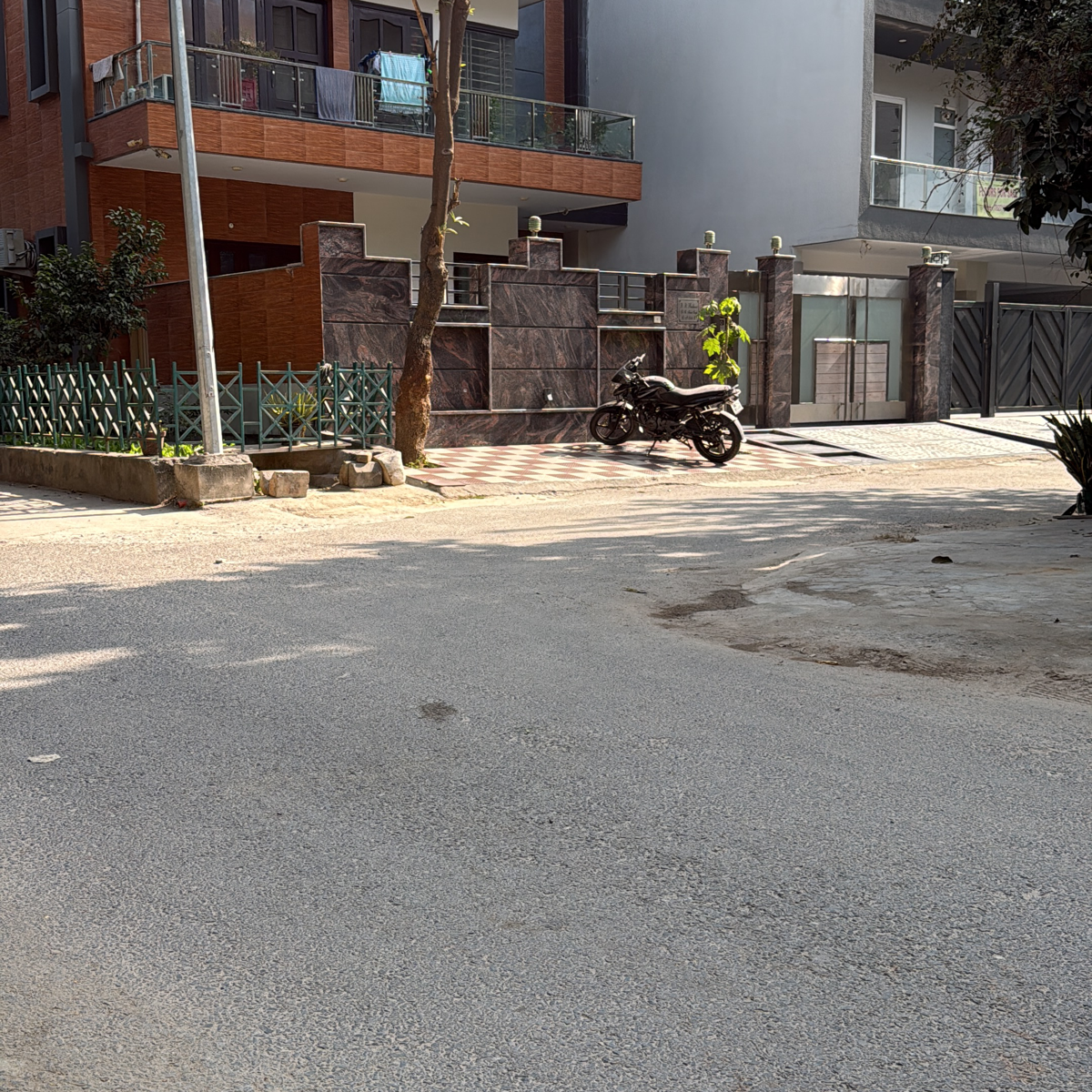 Plot For Sale in New Palam Vihar 3