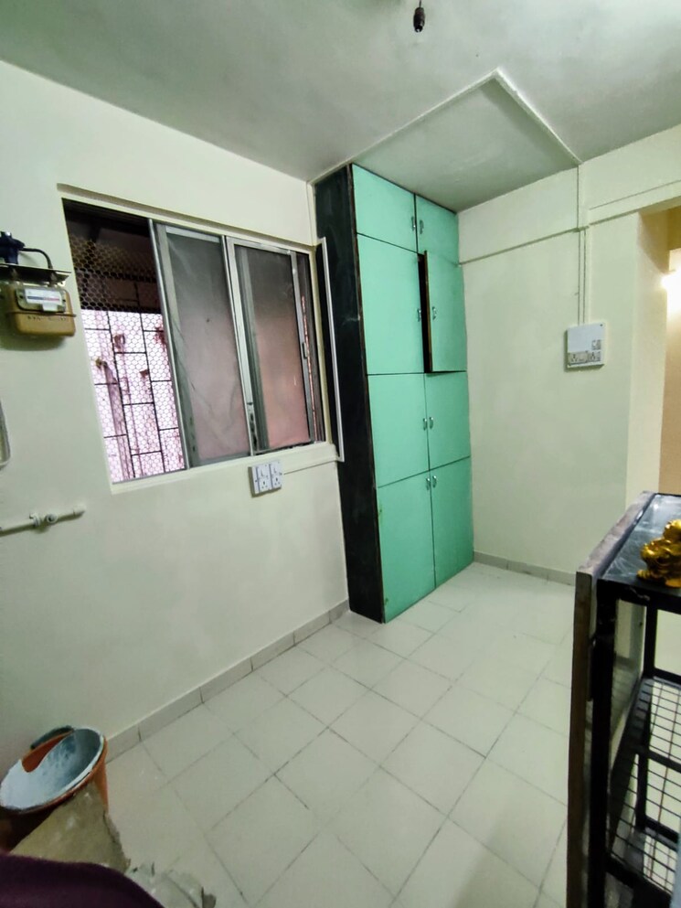 Kitchen, guru-ganesh-nagar-society 2 Bedroom 850 Sq.Ft. Apartment In Kothrud Pune 9630915