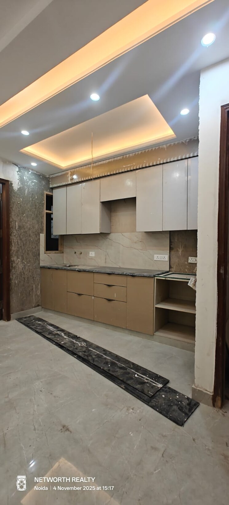 Kitchen, sector 73 1 Bedroom 585 Sq.Ft. Builder Floor In Sector 73 Noida 9630902