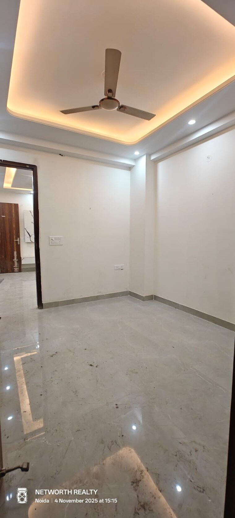 Room, sector 73 1 Bedroom 585 Sq.Ft. Builder Floor In Sector 73 Noida 9630901