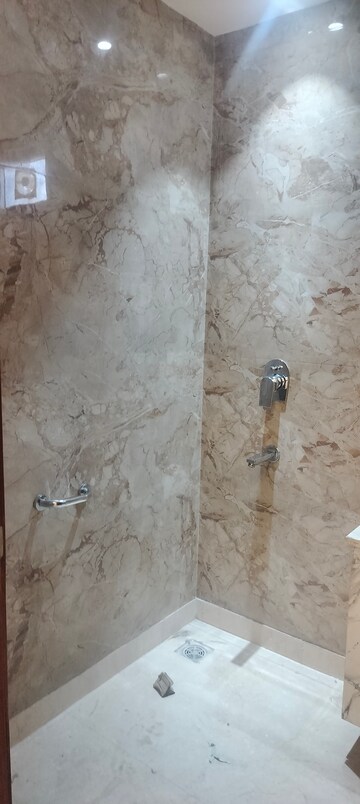 Bathroom in 3 BHK Builder Floor at Janakpuri – for Rent