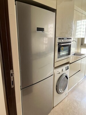 Furnished Amenities in 2 BHK Apartment at Hiranandani Castle Rock, Powai – for Sale