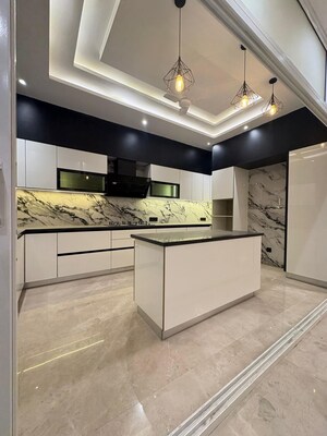 Kitchen in 4 BHK Apartment at Unitech South City 1, South City 1 – for Sale