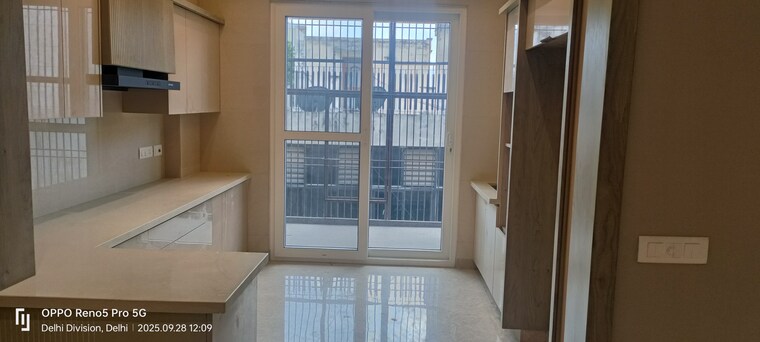 Room, janakpuri 3 Bedroom 1350 Sq.Ft. Builder Floor In Janakpuri Delhi 9631008