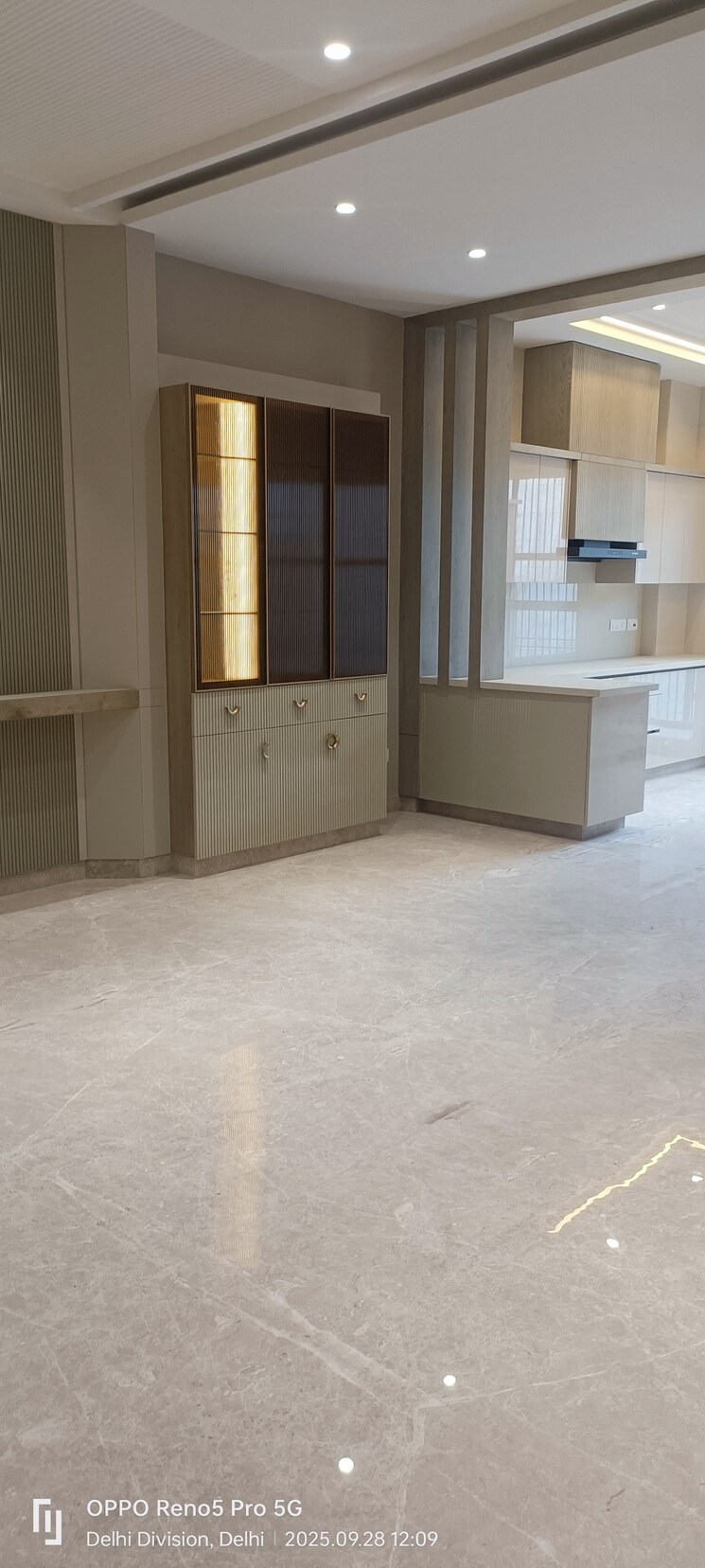 Room, janakpuri 3 Bedroom 1350 Sq.Ft. Builder Floor In Janakpuri Delhi 9631008