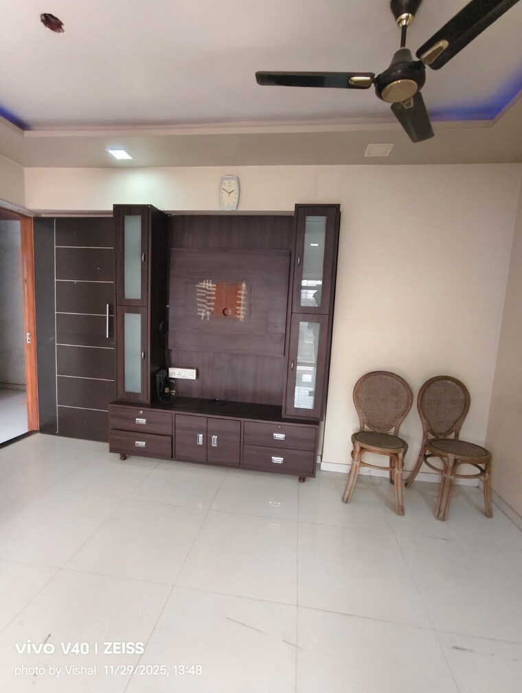  Parking, shree-vrushti 2 Bedroom 650 Sq.Ft. Apartment In Ghodbunder Road Thane 9631027