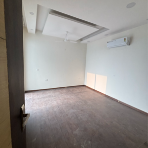 Room in 2 BHK Apartment at Paras Dews, Panwala Khusropur – for Rent